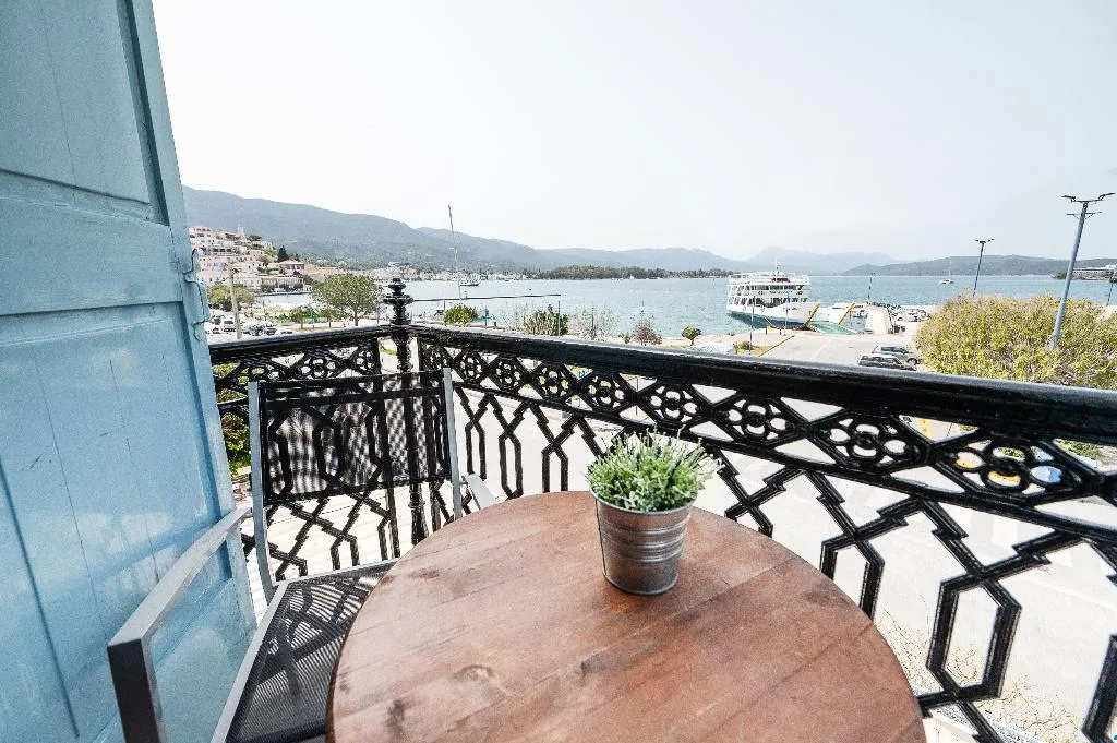 DOUBLE SUPERIOR SEA VIEW Room, Dionysos Poros, Kalamata