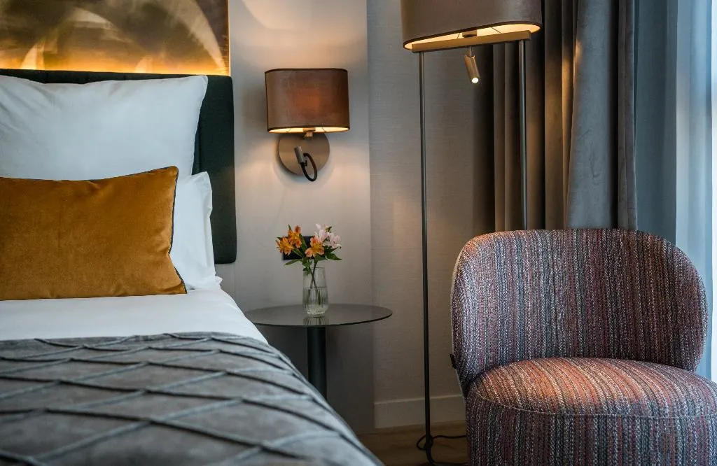 FAMILY ROOM CAPACITY 4 Room, Leonardo Royal Hotel Barcelona Fira, Barcelona