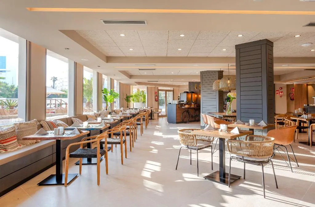 Restaurant, Marins Beach Club, Majorca
