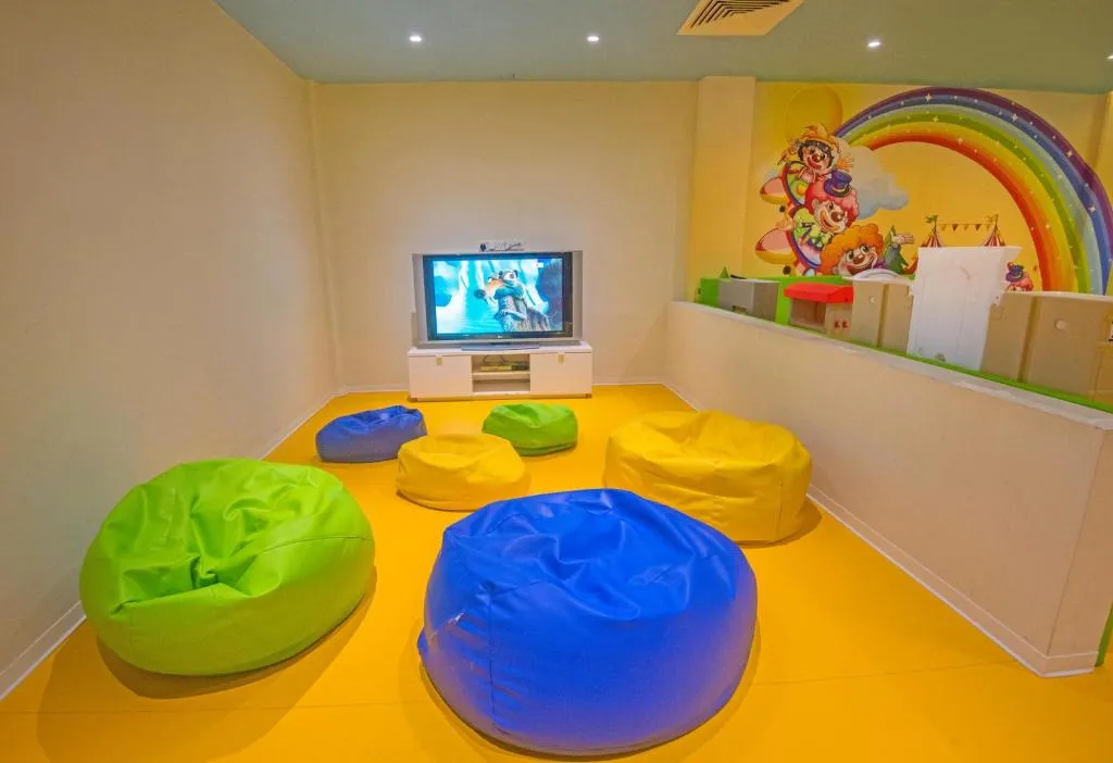 Sports and Entertainment, Adams Beach Hotel, Cyprus