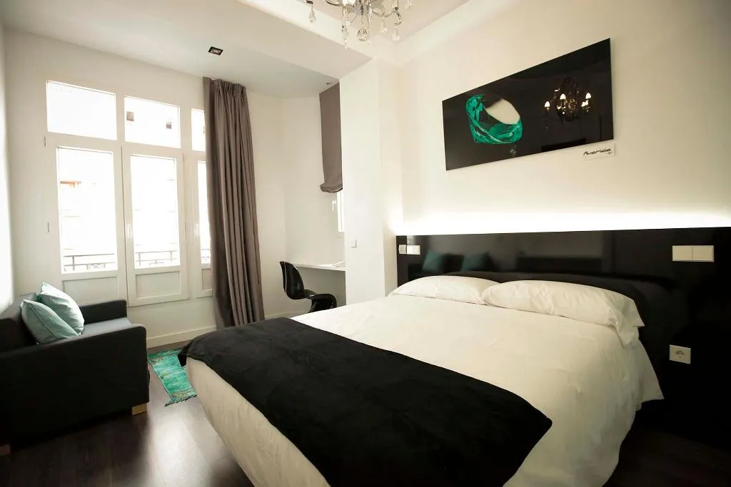 Double or Twin DELUXE Room, Vitium Urban Suites, Madrid