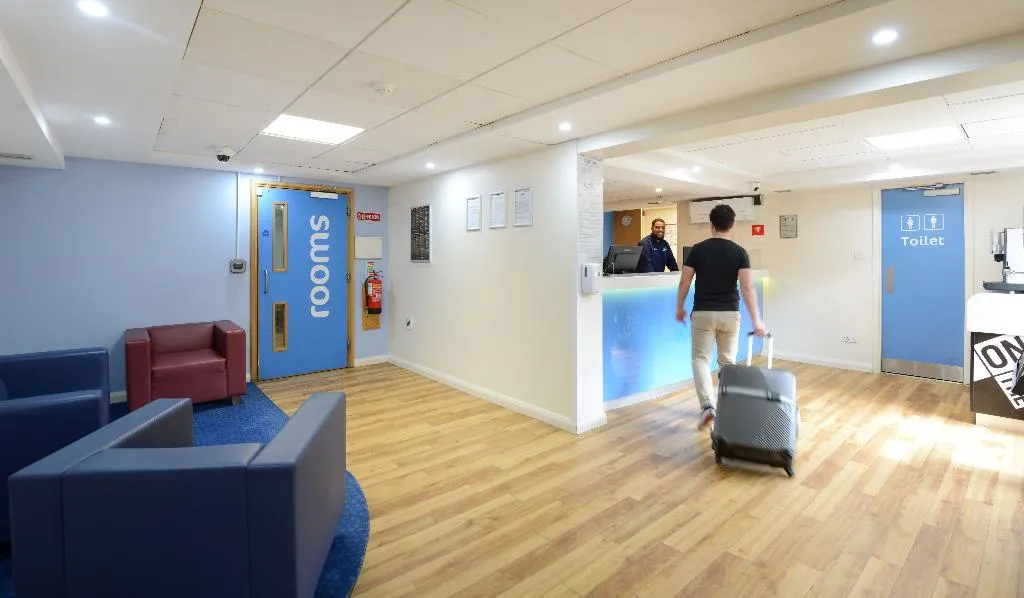Lobby, Travelodge Dublin Airport North Swords, Dublin