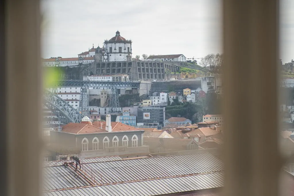 APARTMENT THREE BEDROOMS TWO BATHROOMS Room, Casas do Porto - Ribeira Apartments, Porto