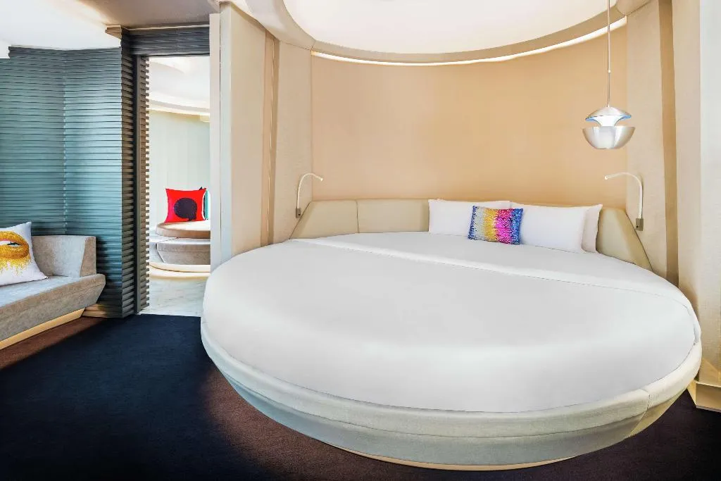 Room, V Hotel Dubai, Curio Collection by Hilton, Dubai