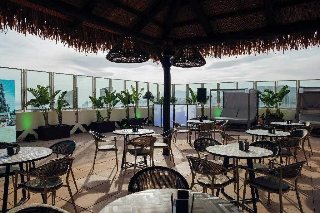 Terrace, Medplaya Hotel Flamingo Oasis, Costa Blanca