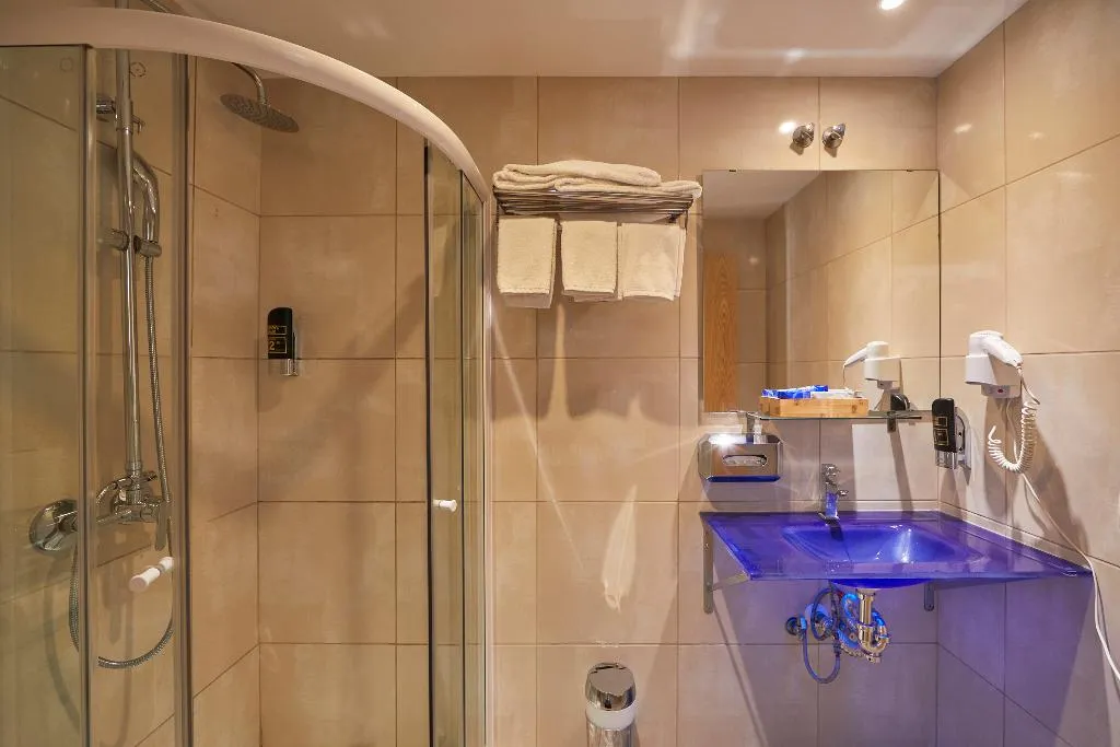 DOUBLE SINGLE USE COMFORT Room, Nura Santa Ponsa Pins, Majorca