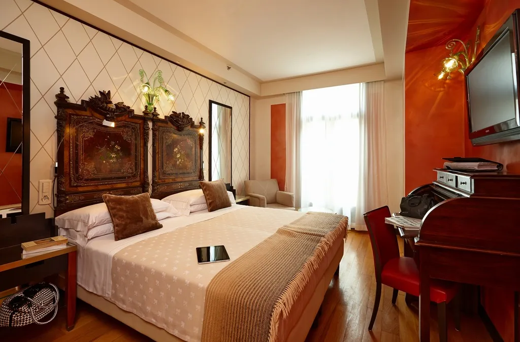 DOUBLE STANDARD Room, Saturnia & International, Venice