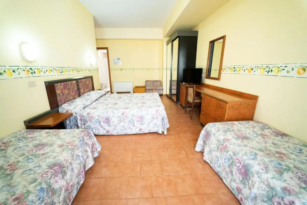 QUADRUPLE STANDARD Room, Hotel San Pietro Beach - Letojanni, Catania