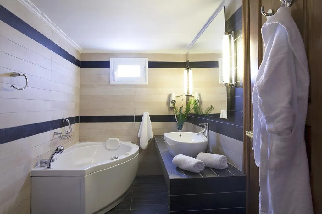 SUITE EXECUTIVE SEA VIEW Room, Dolce Attica Riviera, Athens