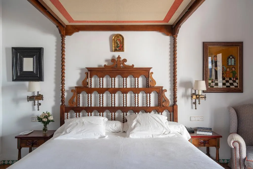 DOUBLE SUPERIOR Room, Parador de Guadalupe, Madrid