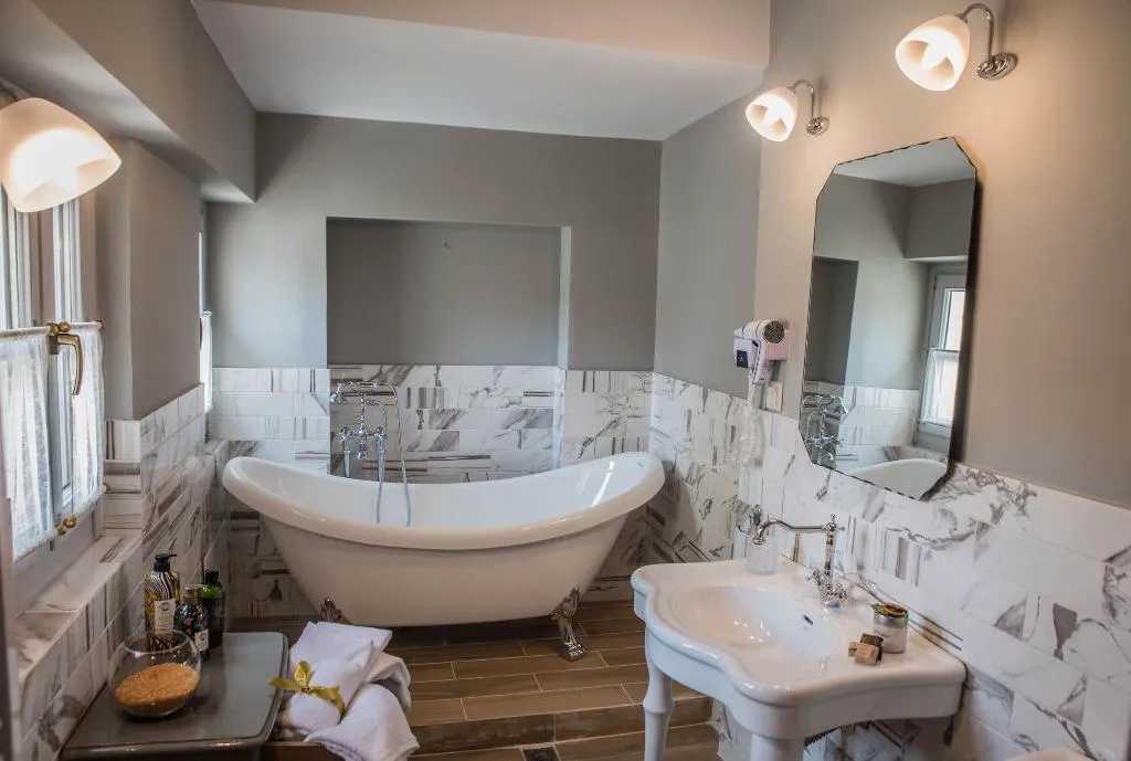 SUITE TWO BEDROOMS Room, Kyria Boutique House, Athens