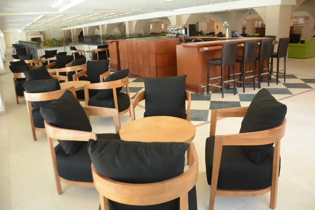 Bar, Roda Beach Resort and Spa, Corfu