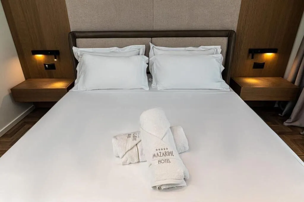 Room, Mazarine Hotel, Kavaje