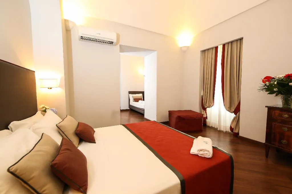 TRIPLE SUPERIOR Room, Decumani Hotel de Charme, Naples