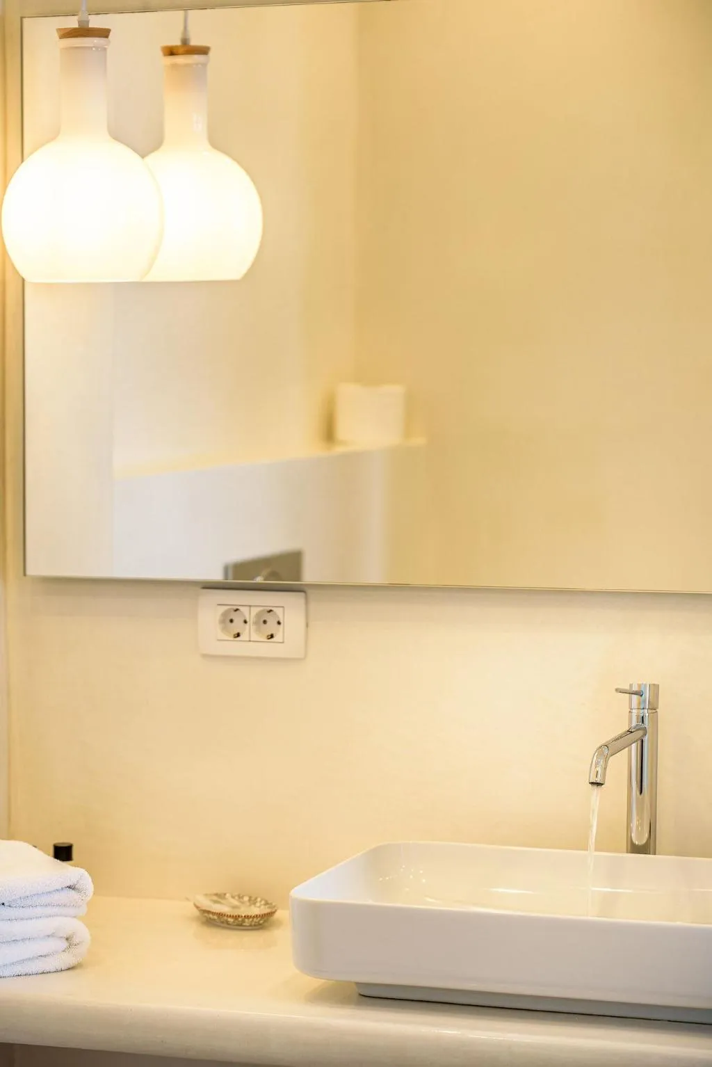 Room, Golden Grey Goose, Santorini