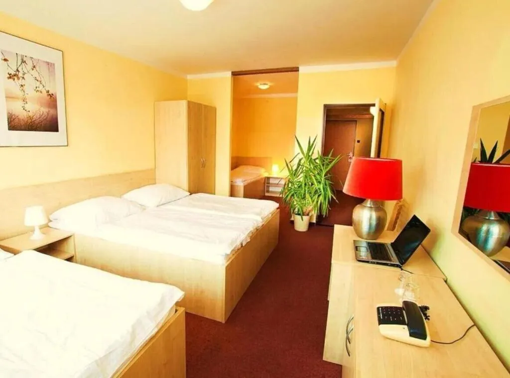 APARTMENT TWO BEDROOMS Room, Charles Central, Prague