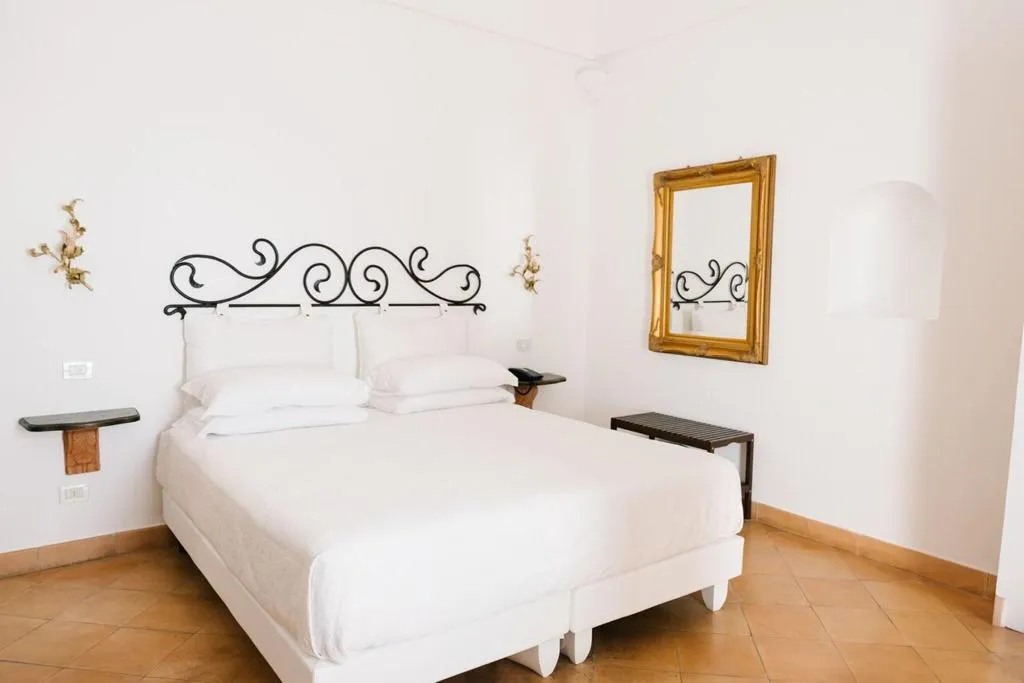 Double or Twin DELUXE KING BED Room, Villa Principe Giovanni, Naples