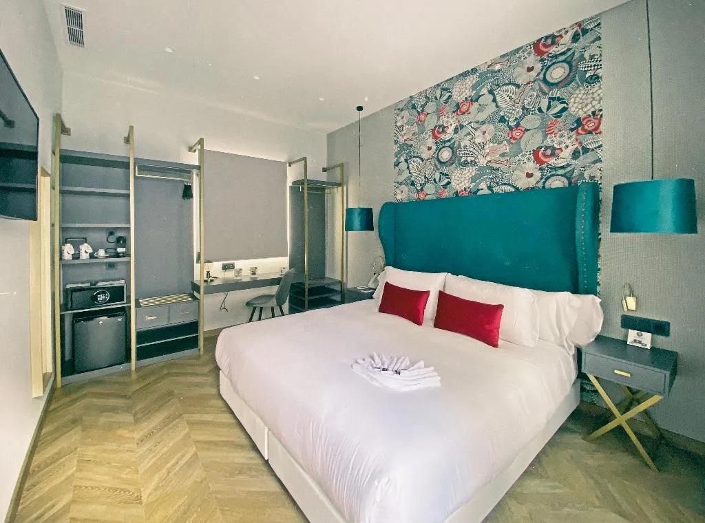 DOUBLE STANDARD Room, Soho Boutique Sevilla, Seville
