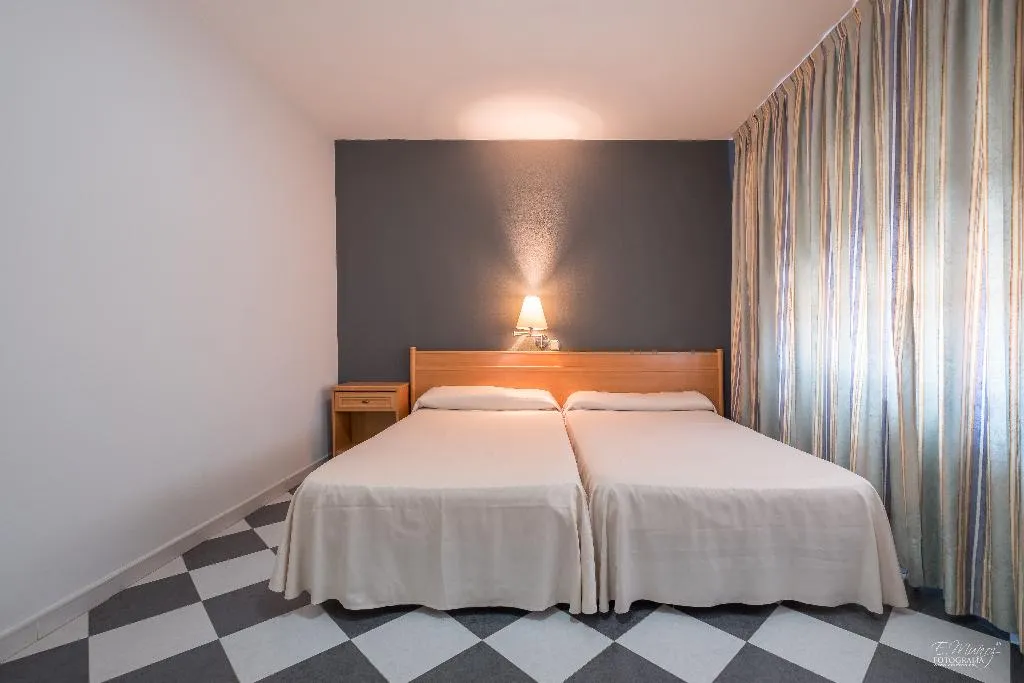 DOUBLE STANDARD Room, Hotel Vivar, Madrid