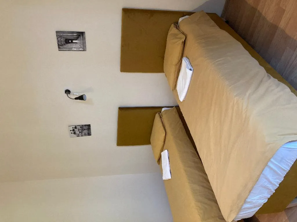 Double or Twin STANDARD Room, HELLO Aparthotel, Krakow