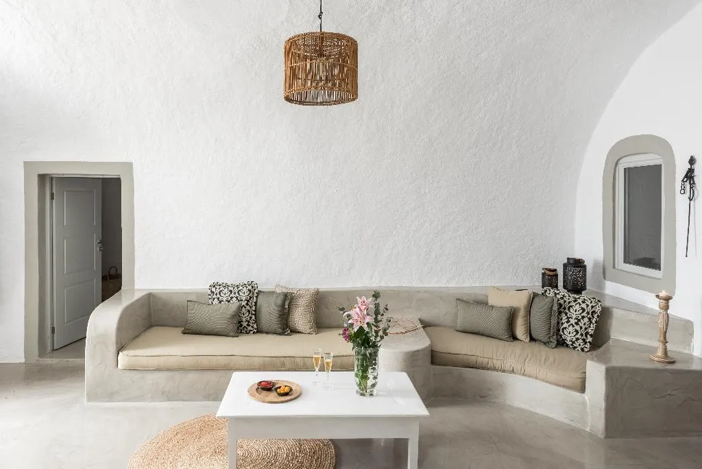 SUITE GRAND Room, Cocoon Suites, Santorini