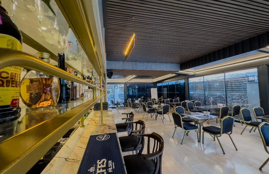 Bar, Quality Gold Suit, Antalya