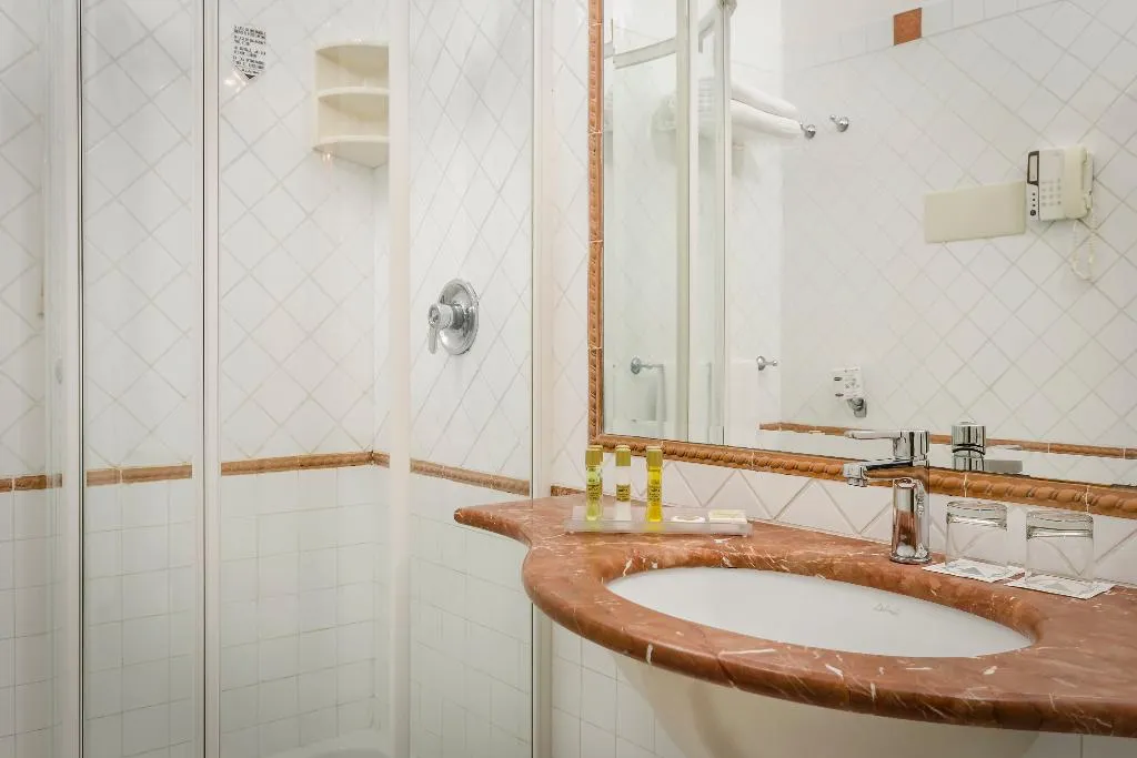 JUNIOR SUITE STANDARD Room, Eurostars Centrale Palace, Palermo