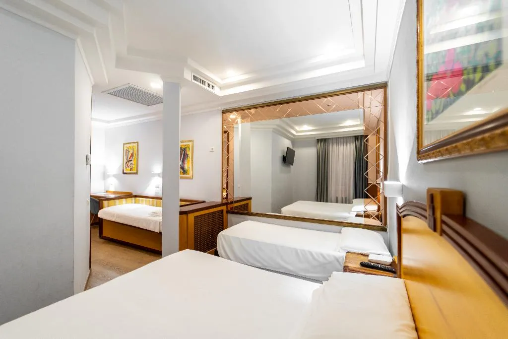 QUADRUPLE STANDARD Room, Oxford, Rome