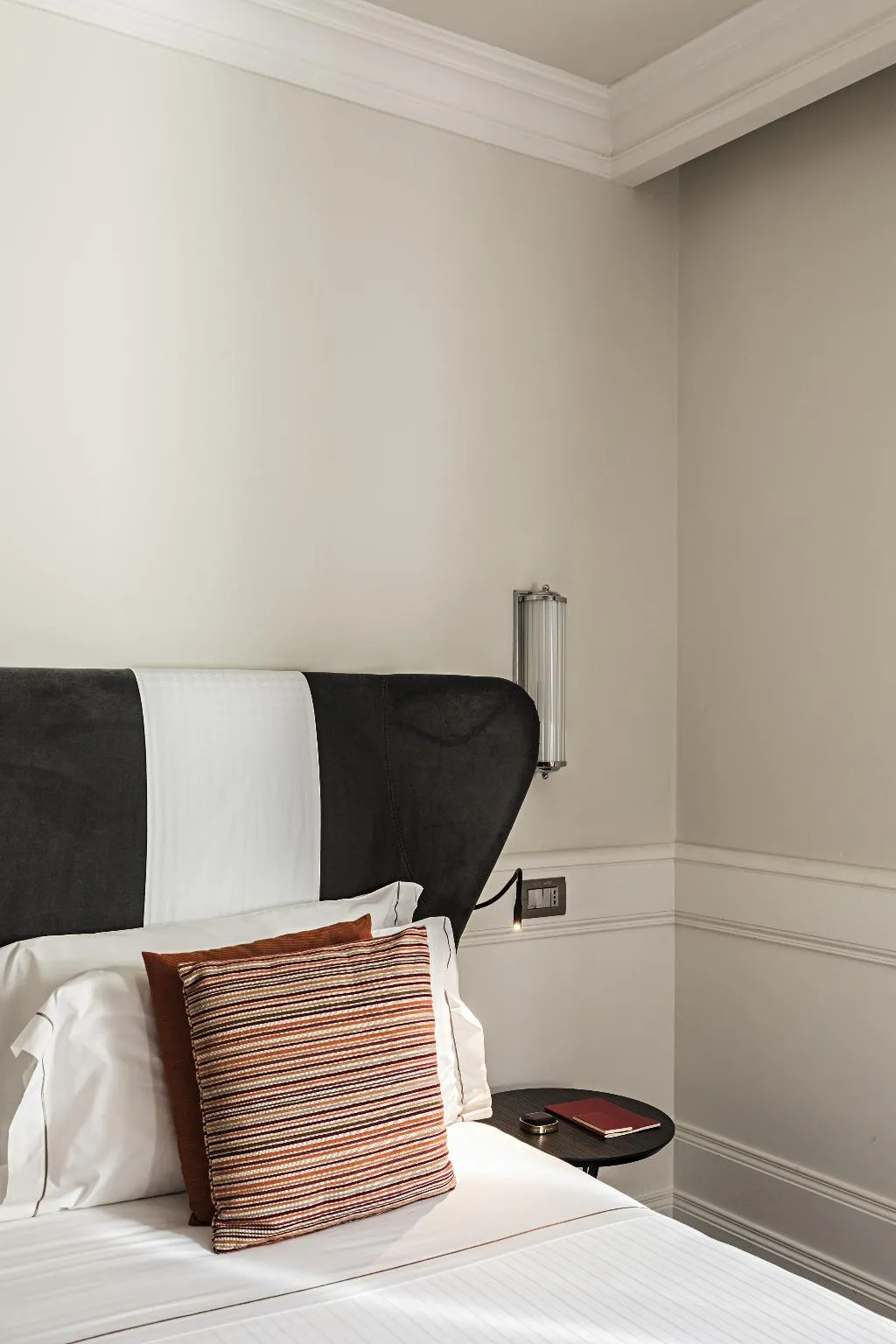 Room, Palazzo Navona, Rome