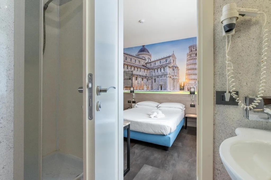 Room QUEEN SIZE BED Room, Jet Hotel, Sure Hotel Collection by Best Western, Milan