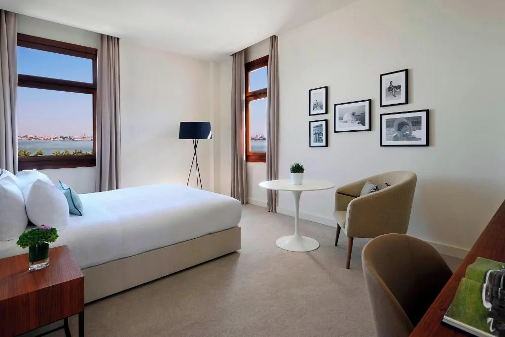 Room, JW Venice, Venice