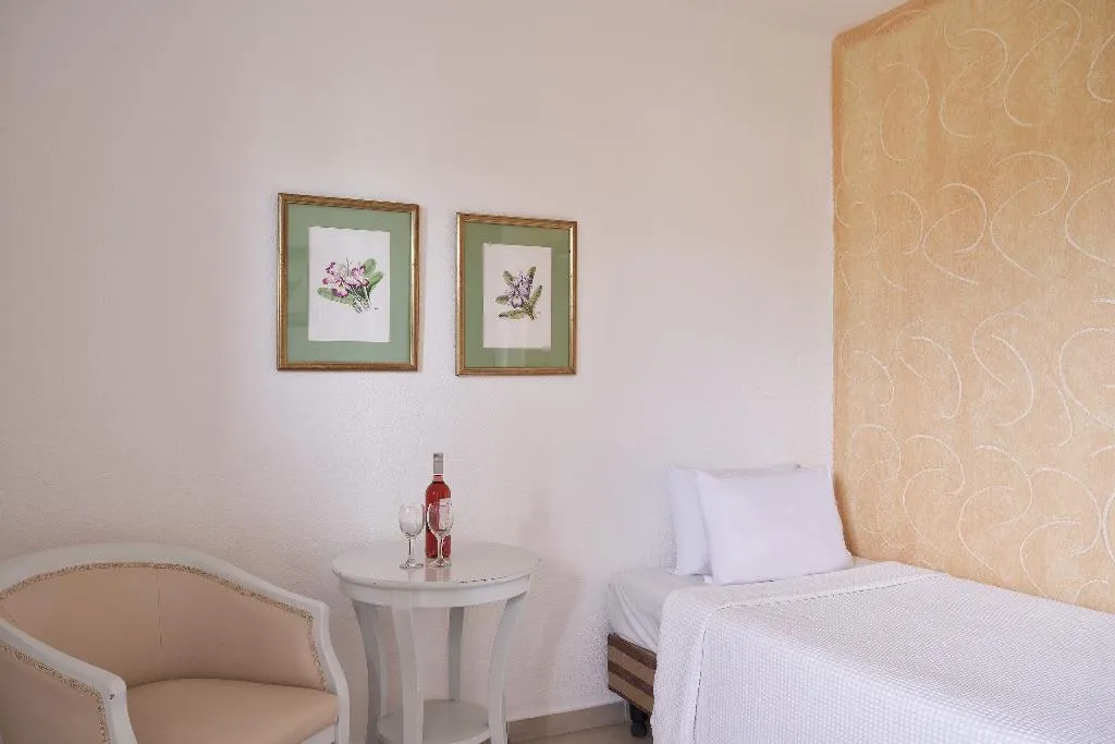 FAMILY ROOM TWO BEDROOMS Room, Sandy Beach Resort, Corfu