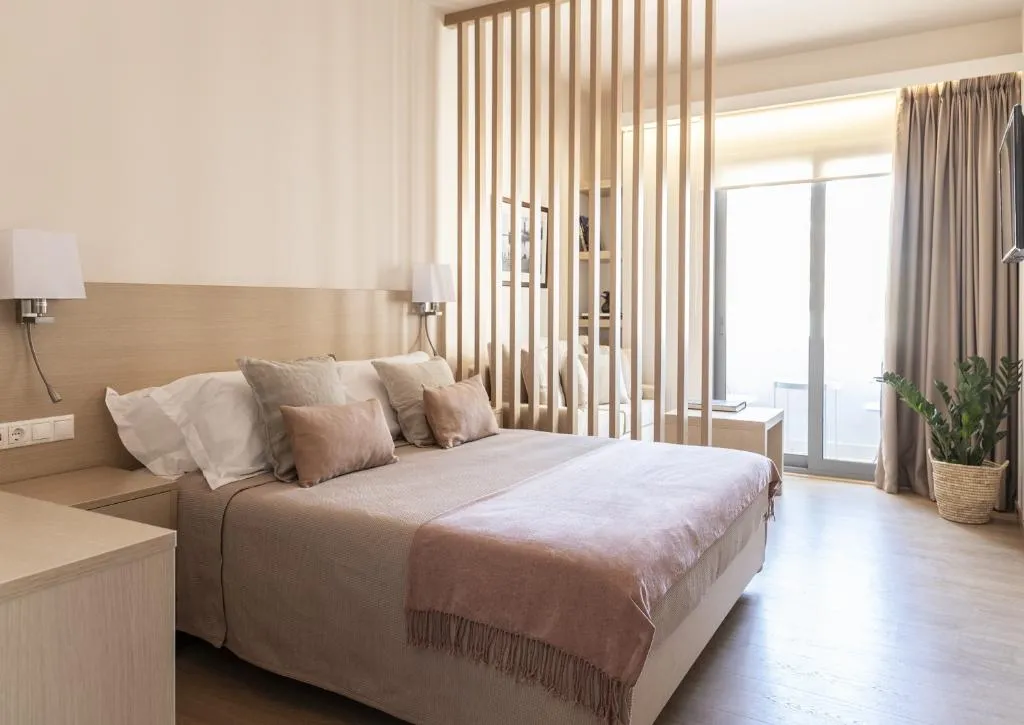 JUNIOR SUITE CITY VIEW Room, Gallery Suites &  Residences Piraeus, Athens