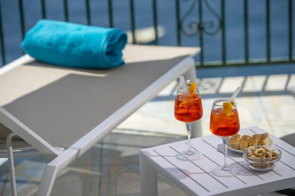 TWIN DELUXE SEA VIEW Room, Villa Maria Pia, Naples