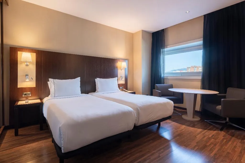 TWIN COMFORT Room, Leonardo Royal Hotel Barcelona Forum, Barcelona