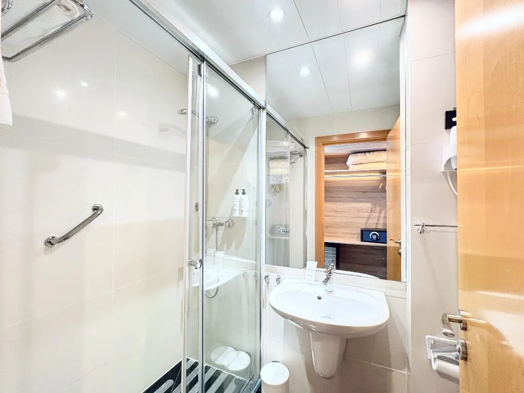 DOUBLE STANDARD Room, Eurohotel Diagonal Port, Barcelona