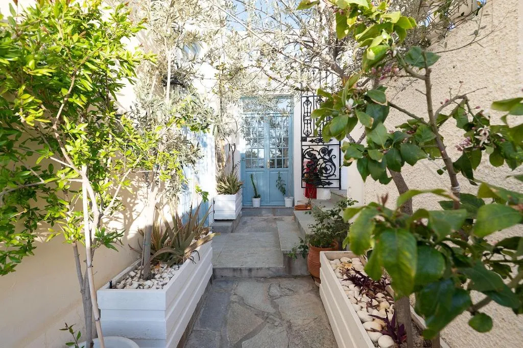 Room, Dionysos Poros, Kalamata