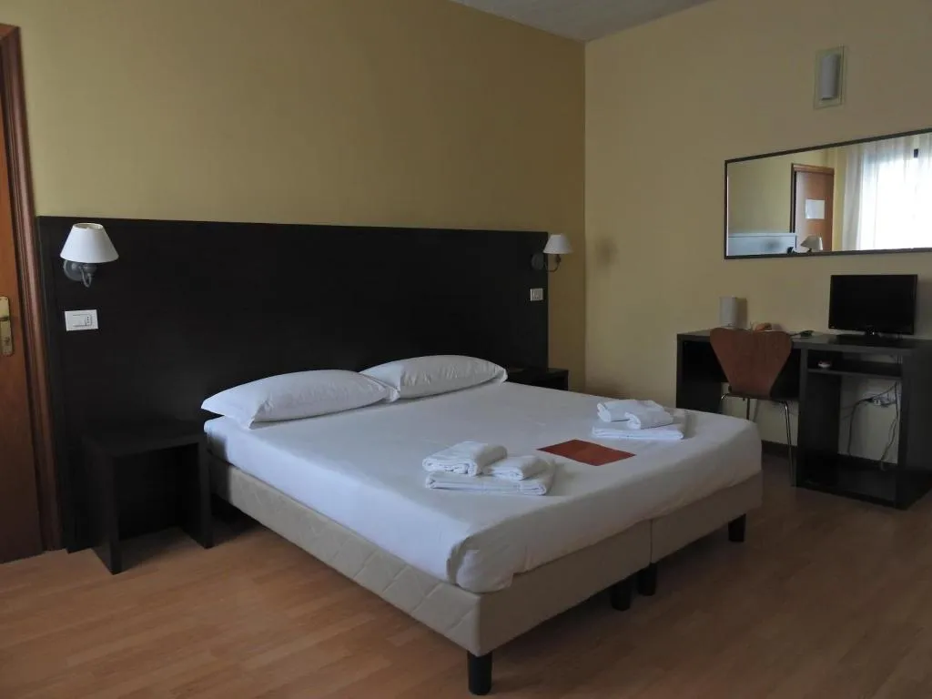 Room, Guidi, Venice