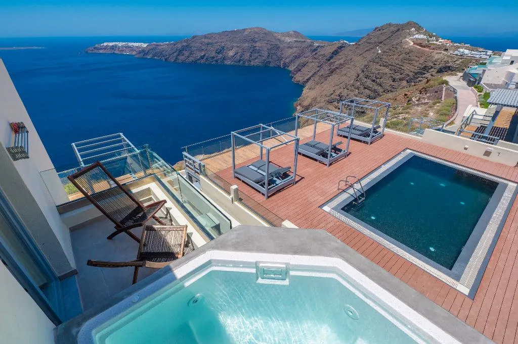 Pool, Gizis Cliffside Suites, Santorini