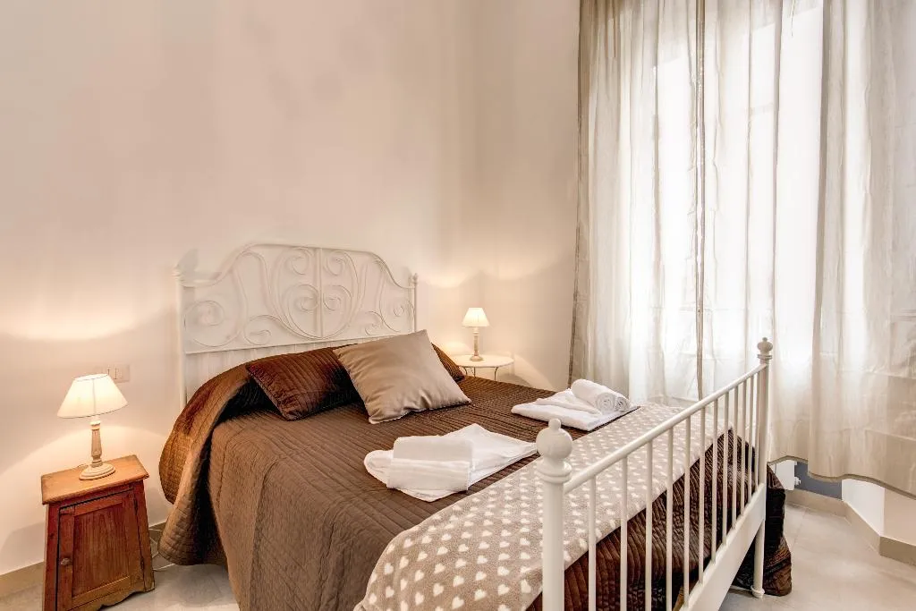 TRIPLE STANDARD Room, Relais La Torretta, Naples