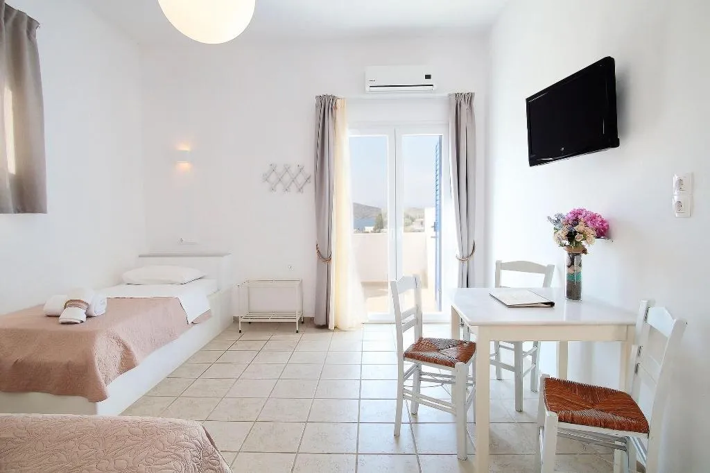 Room, Kritikakis Village Apartments, Santorini