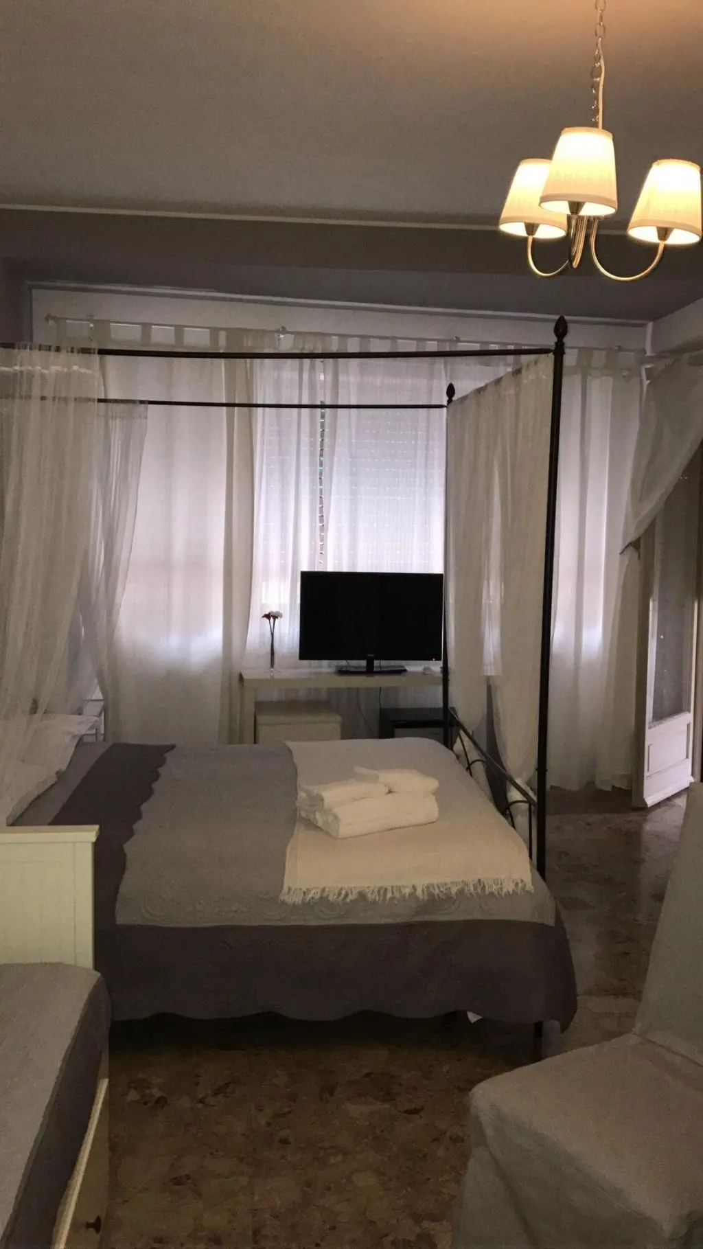 Room, Ideal B&B, Rome