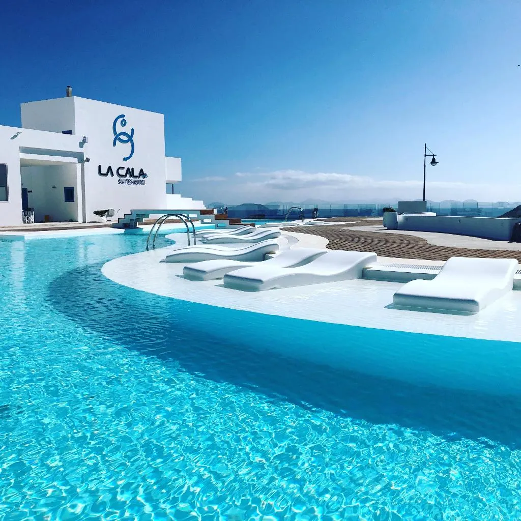 Pool, CalaLanzarote Suites Hotel, Lanzarote