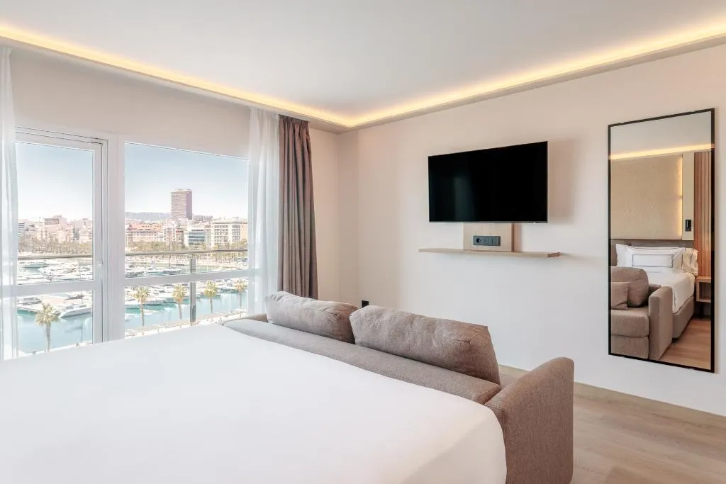 Double or Twin PREMIUM Room, The Level Melia Alicante - Adults Only +18, Costa Blanca