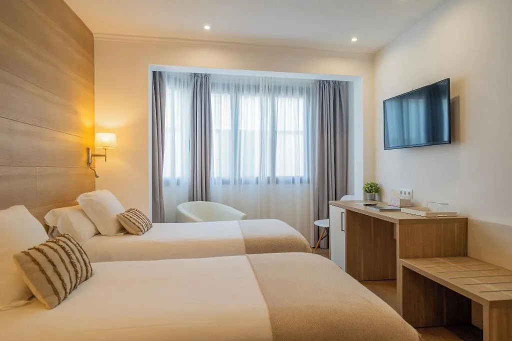Room, Hostal Menurka, Menorca