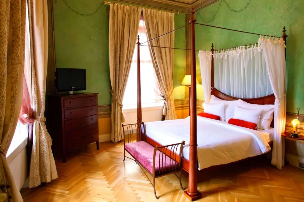 SUITE DELUXE Room, The Mozart Prague, Prague