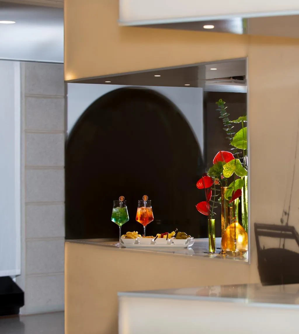 Bar, Grand Resort Du Lac Et Du Parc, Milan