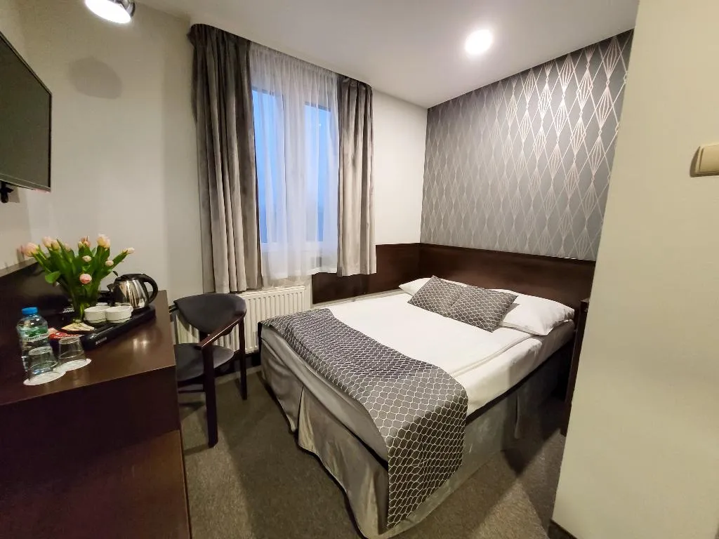 SINGLE BUSINESS Room, Fero Express, Krakow