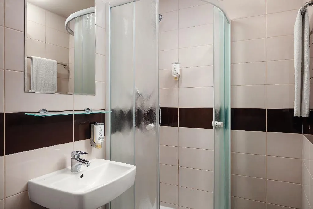 TRIPLE STANDARD Room, Superior Hotel, Prague