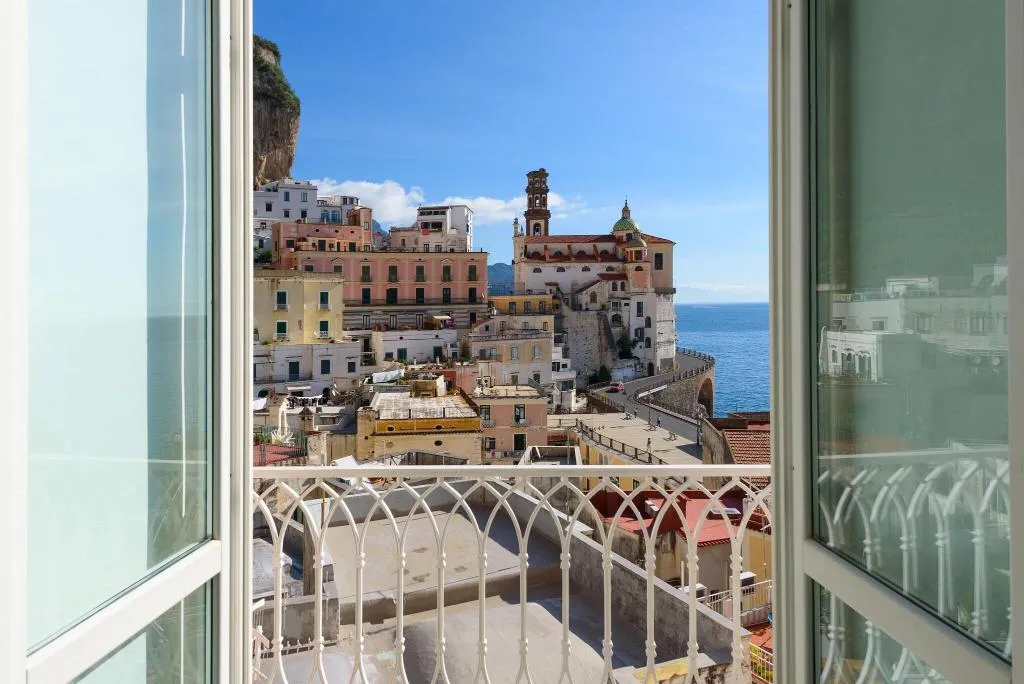 TRIPLE SUPERIOR OCEAN VIEW Room, Palazzo Ferraioli, Naples